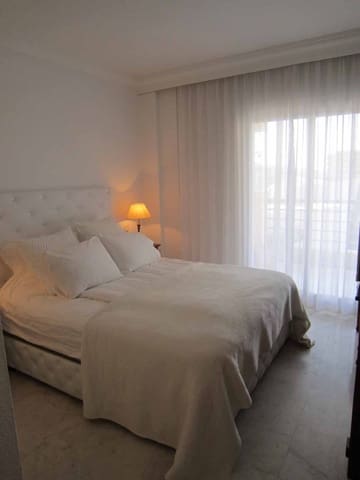 2 makuuhuone Huoneisto myytävänä paikassa Marbella mukana uima-altaan - 435 000 € (Ref: 7585716)