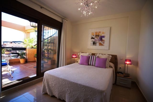 3 sypialnia Apartament na sprzedaż w Estepona z basenem - 405 000 € (Ref: 7699367)