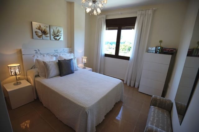 3 sypialnia Apartament na sprzedaż w Estepona z basenem - 405 000 € (Ref: 7699367)