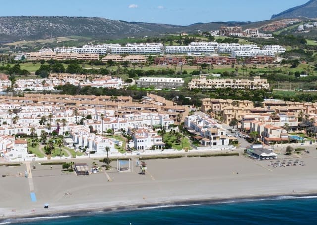 2 slaapkamer Commercieel te koop in Casares Pueblo, Casares met zwembad - € 265.000 (Ref: 7941070)