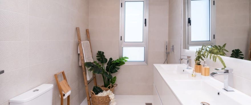 Casa de 3 habitaciones en Estepona en venta con piscina - 340.000 € (Ref: 7941077)