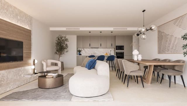 2 bedroom Apartment for sale in Estepona with pool - € 320,000 (Ref: 7941091)