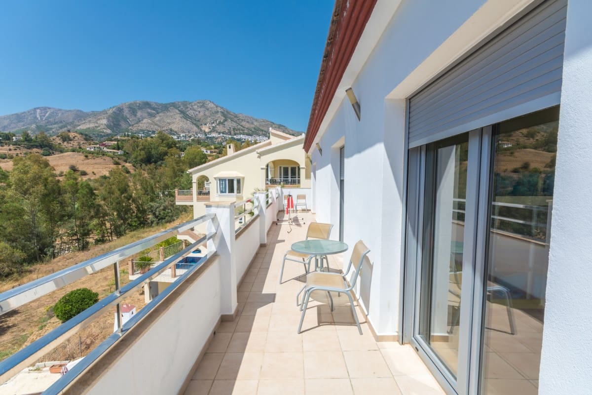 Chalet de 5 habitaciones en Mijas en venta con piscina - 895.000 € (Ref: 8083204)