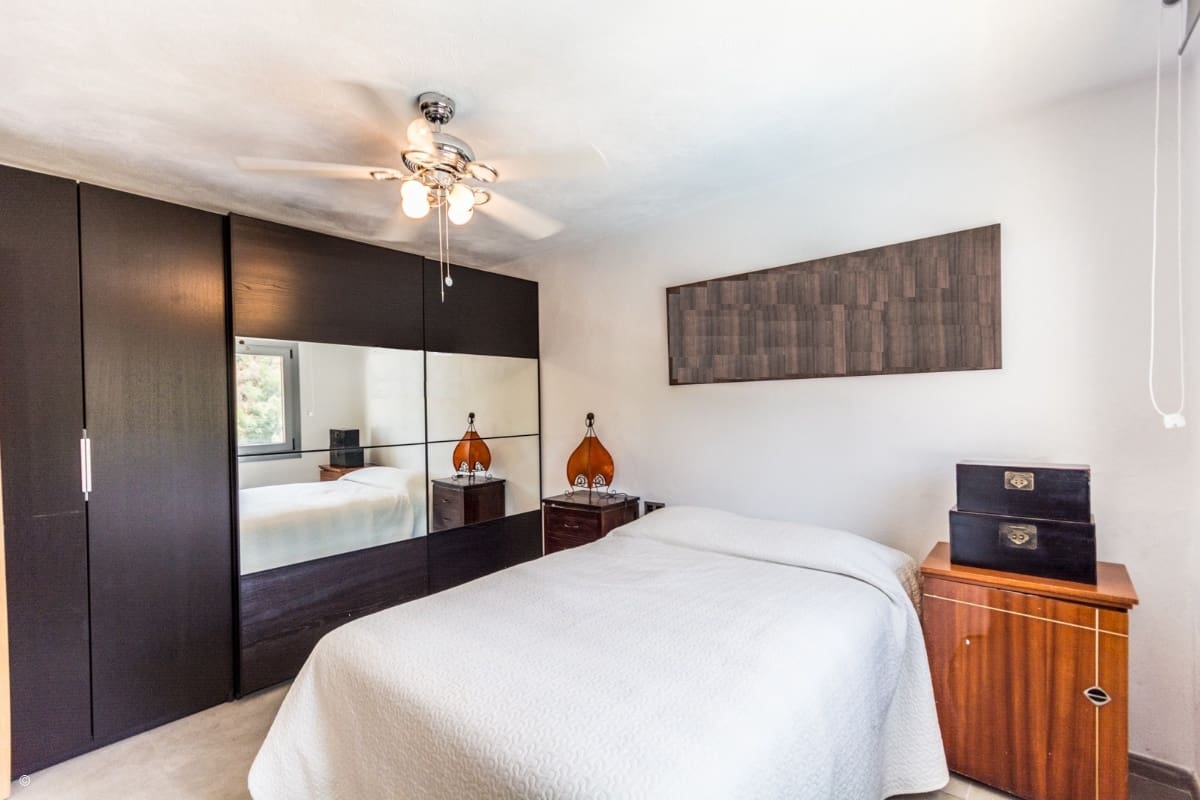 Chalet de 5 habitaciones en Mijas en venta con piscina - 895.000 € (Ref: 8083204)