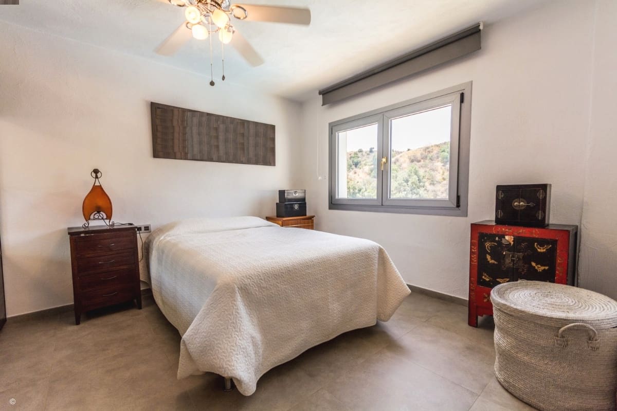 Chalet de 5 habitaciones en Mijas en venta con piscina - 895.000 € (Ref: 8083204)