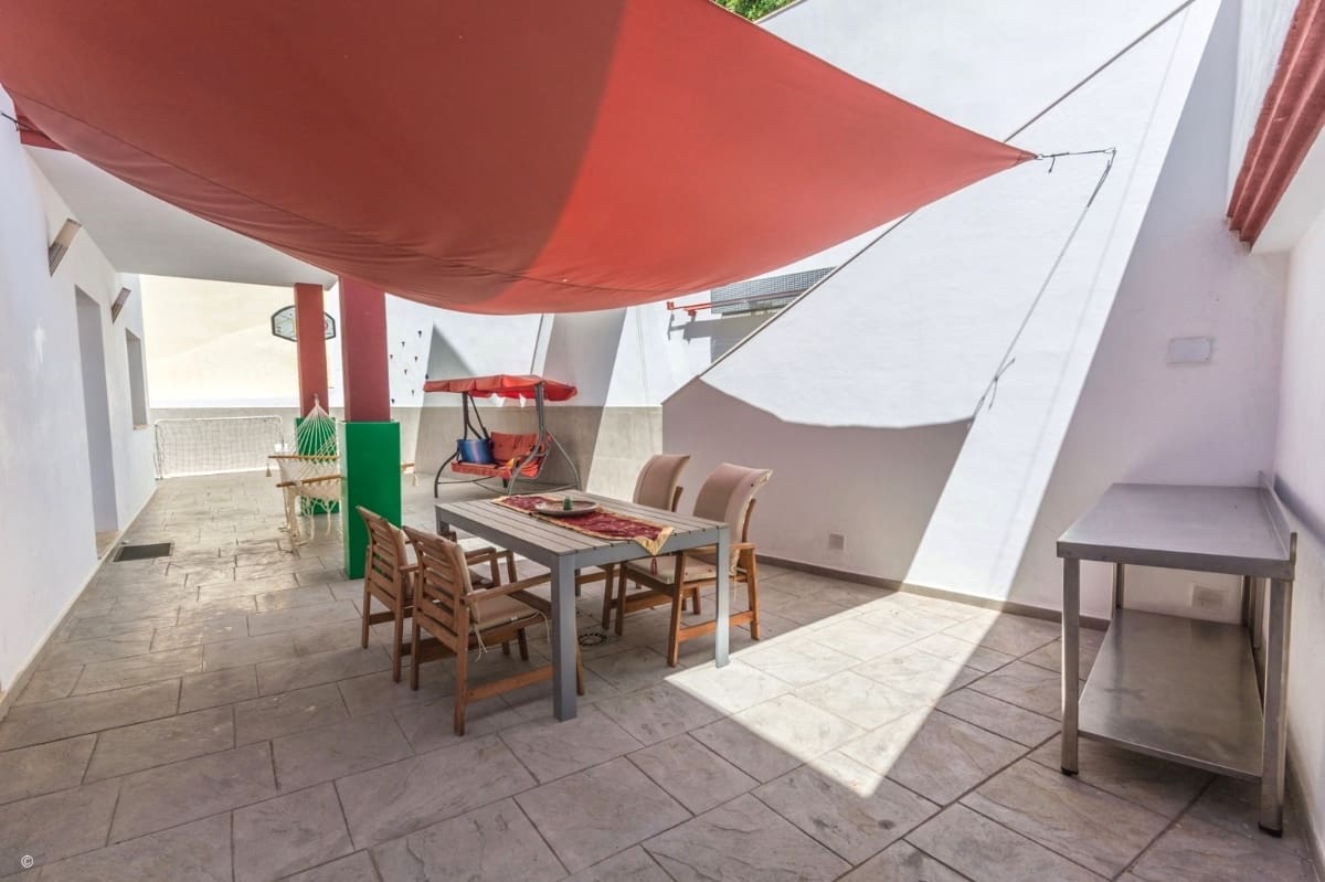 Chalet de 5 habitaciones en Mijas en venta con piscina - 895.000 € (Ref: 8083204)