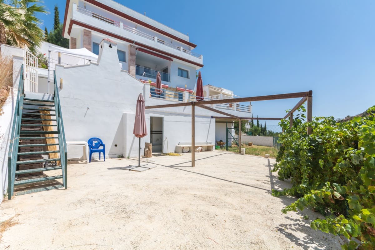 Chalet de 5 habitaciones en Mijas en venta con piscina - 895.000 € (Ref: 8083204)