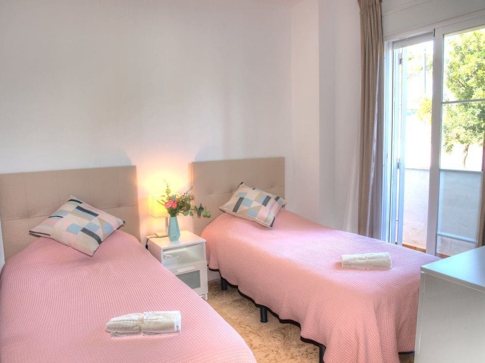 3 sypialnia Apartament na sprzedaż w Manilva - 220 000 € (Ref: 8083236)