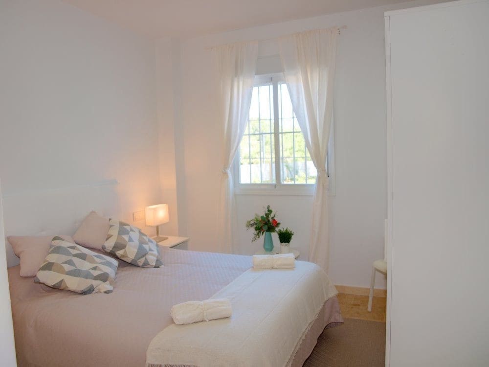 3 sypialnia Apartament na sprzedaż w Manilva - 220 000 € (Ref: 8083236)