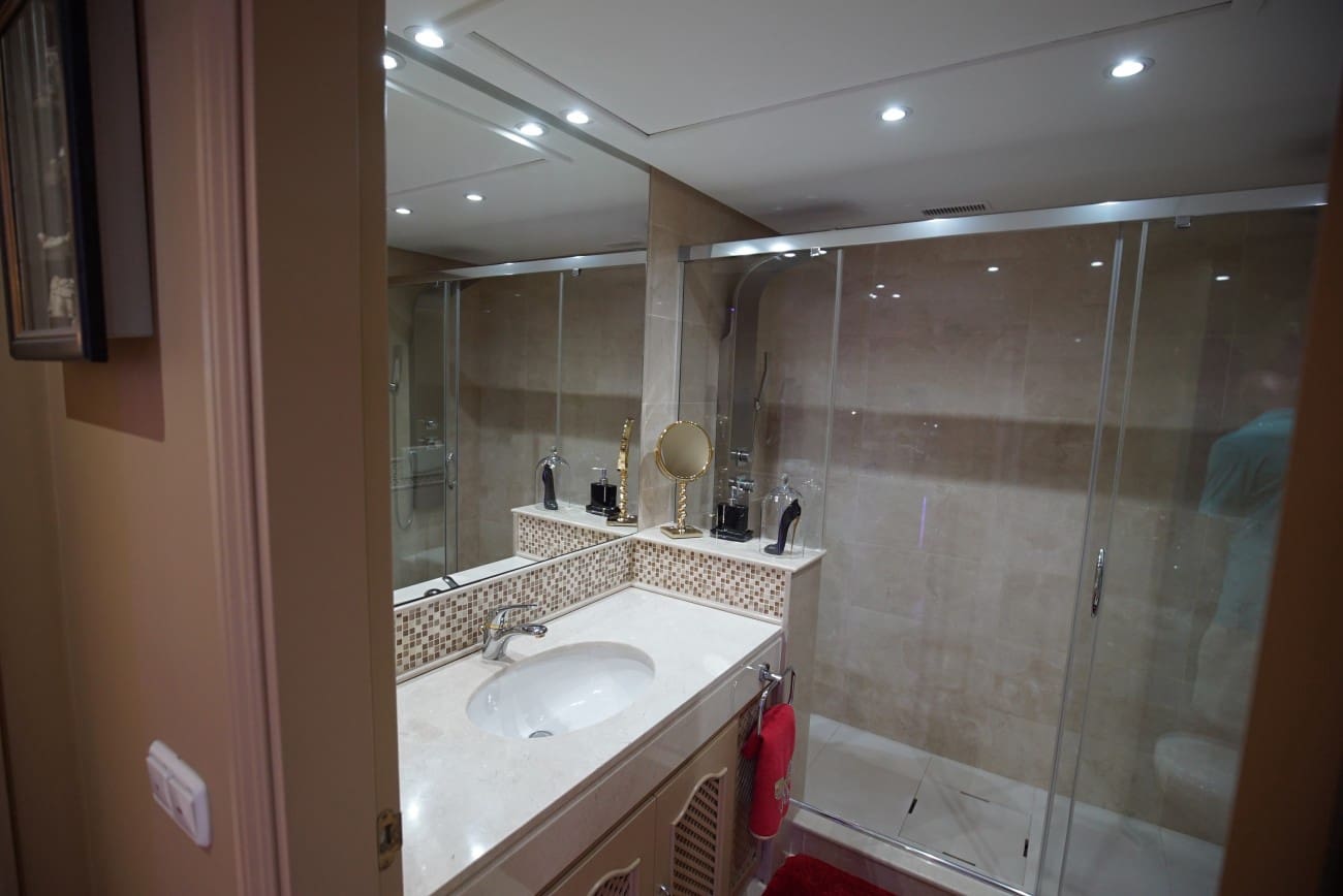 2 soverom Leilighet til salgs i El Velerin med svømmebasseng - € 850 000 (Ref: 8102300)