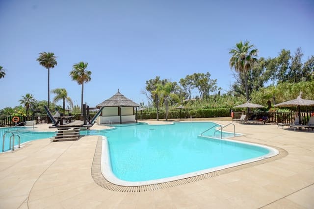 2 soverom Leilighet til salgs i El Velerín, Estepona med svømmebasseng - € 850 000 (Ref: 8102300)