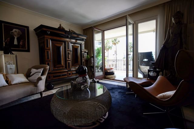 2 soverom Leilighet til salgs i El Velerín, Estepona med svømmebasseng - € 850 000 (Ref: 8102300)