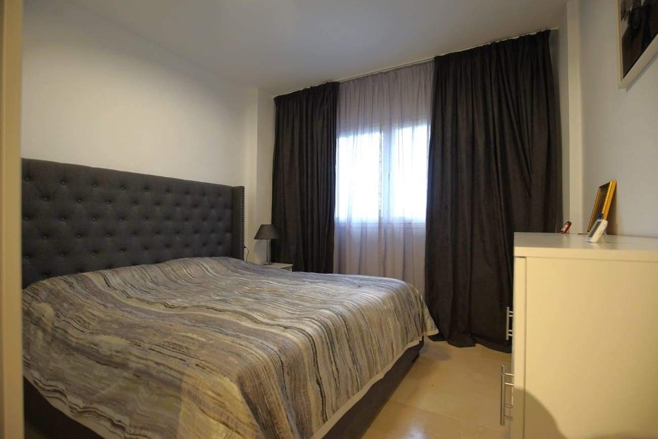 2 soverom Leilighet til salgs i Estepona med svømmebasseng - € 289 000 (Ref: 8102310)