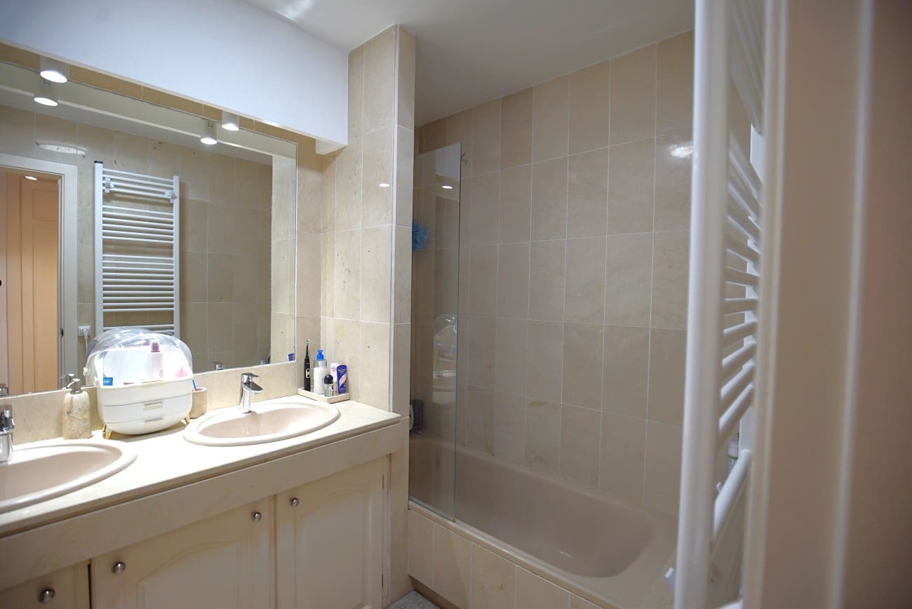 2 soverom Leilighet til salgs i Estepona med svømmebasseng - € 289 000 (Ref: 8102310)