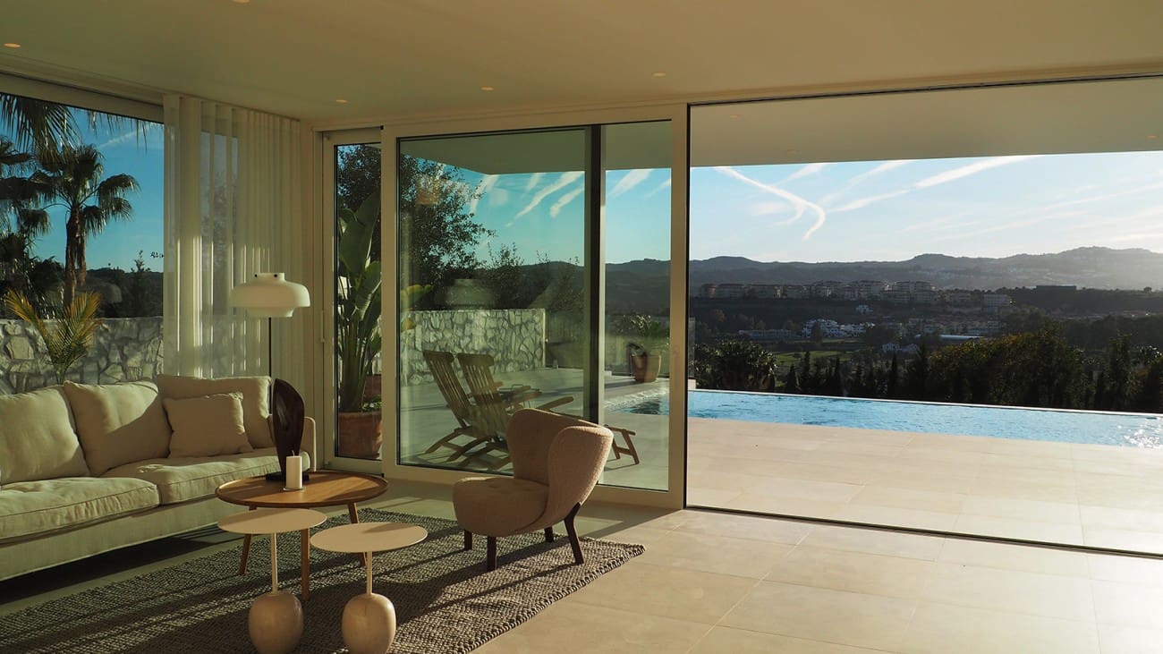 4 soveværelse Villa til salg i Fuengirola med swimmingpool - € 1.195.000 (Ref: 8113501)