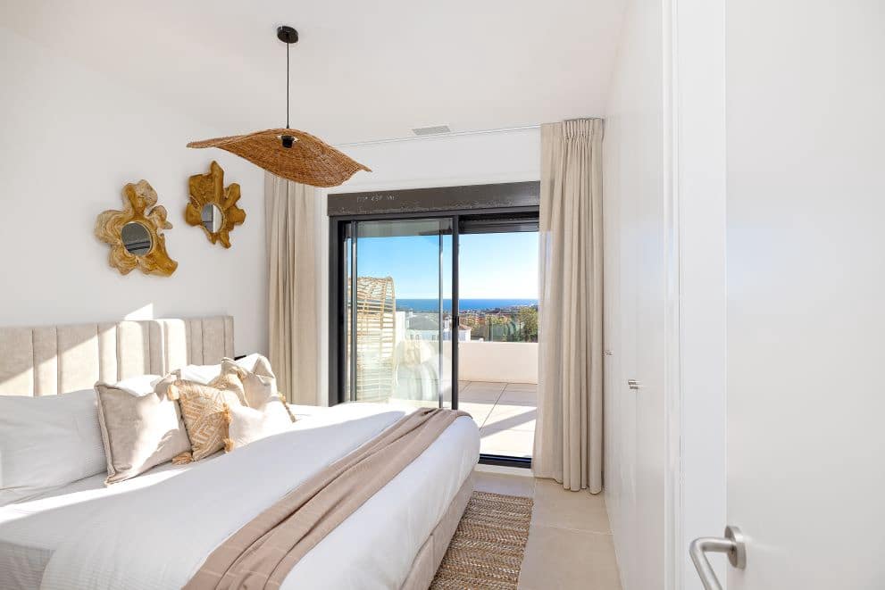 3 bedroom Apartment for sale in Casares with pool - € 607,000 (Ref: 8123222)