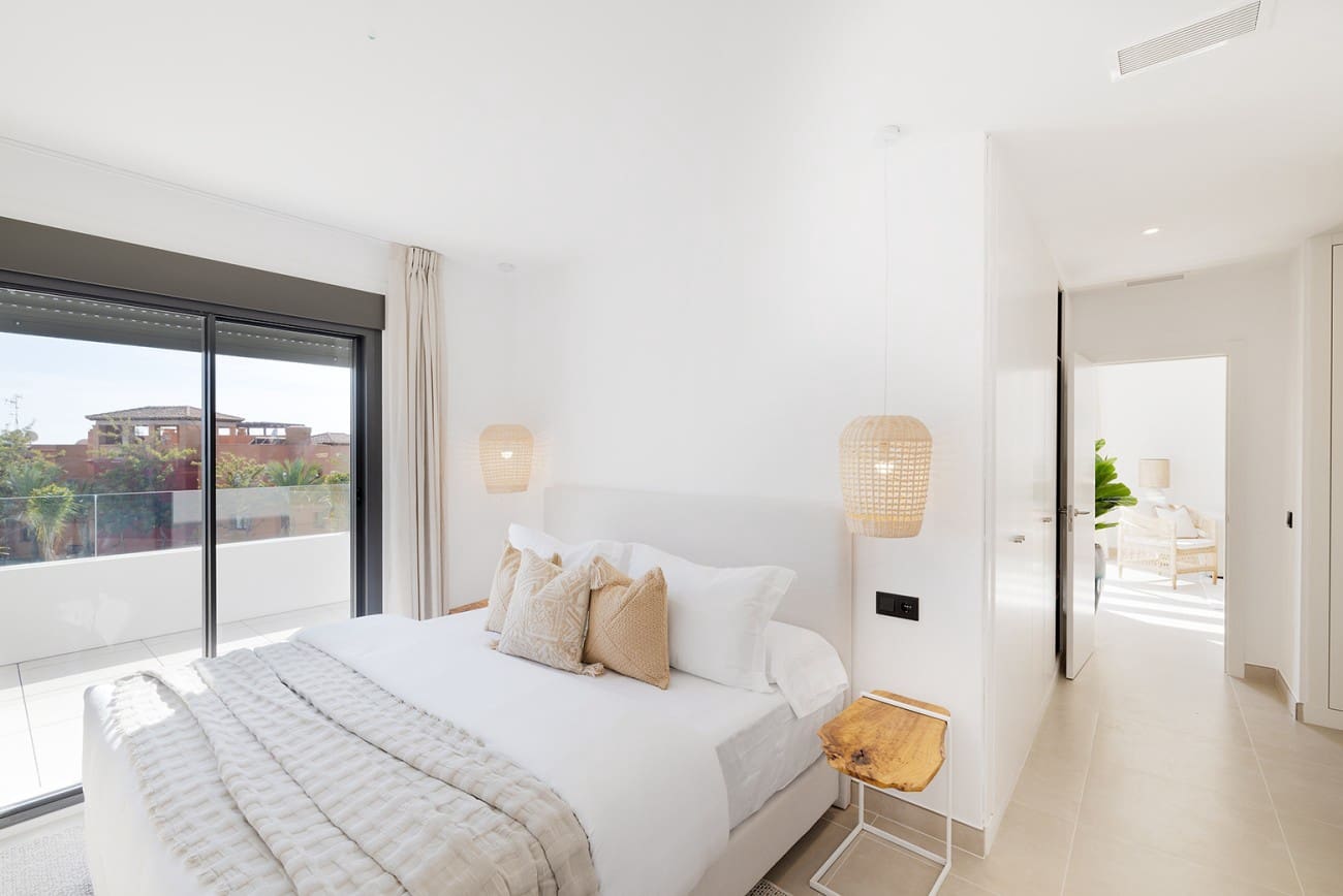 3 bedroom Apartment for sale in Casares with pool - € 480,000 (Ref: 8123227)