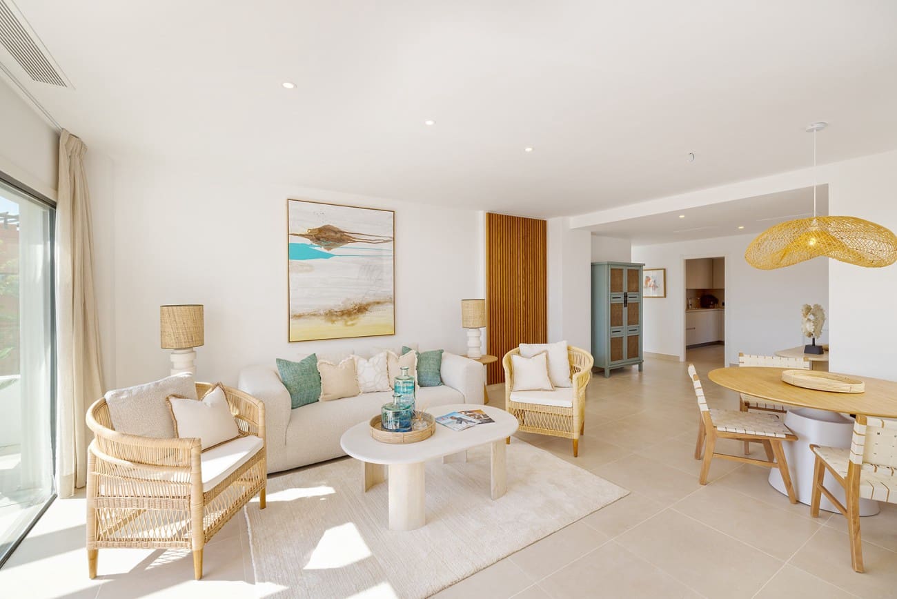 2 bedroom Apartment for sale in Casares with pool - € 410,000 (Ref: 8123228)