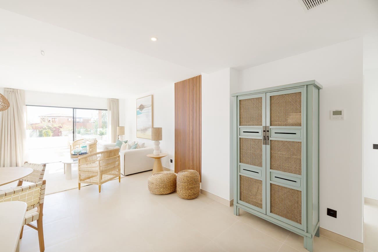 2 bedroom Apartment for sale in Casares with pool - € 410,000 (Ref: 8123228)