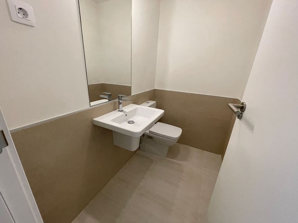 3 soverom Leilighet til salgs i Estepona med garasje - € 700 000 (Ref: 8151518)