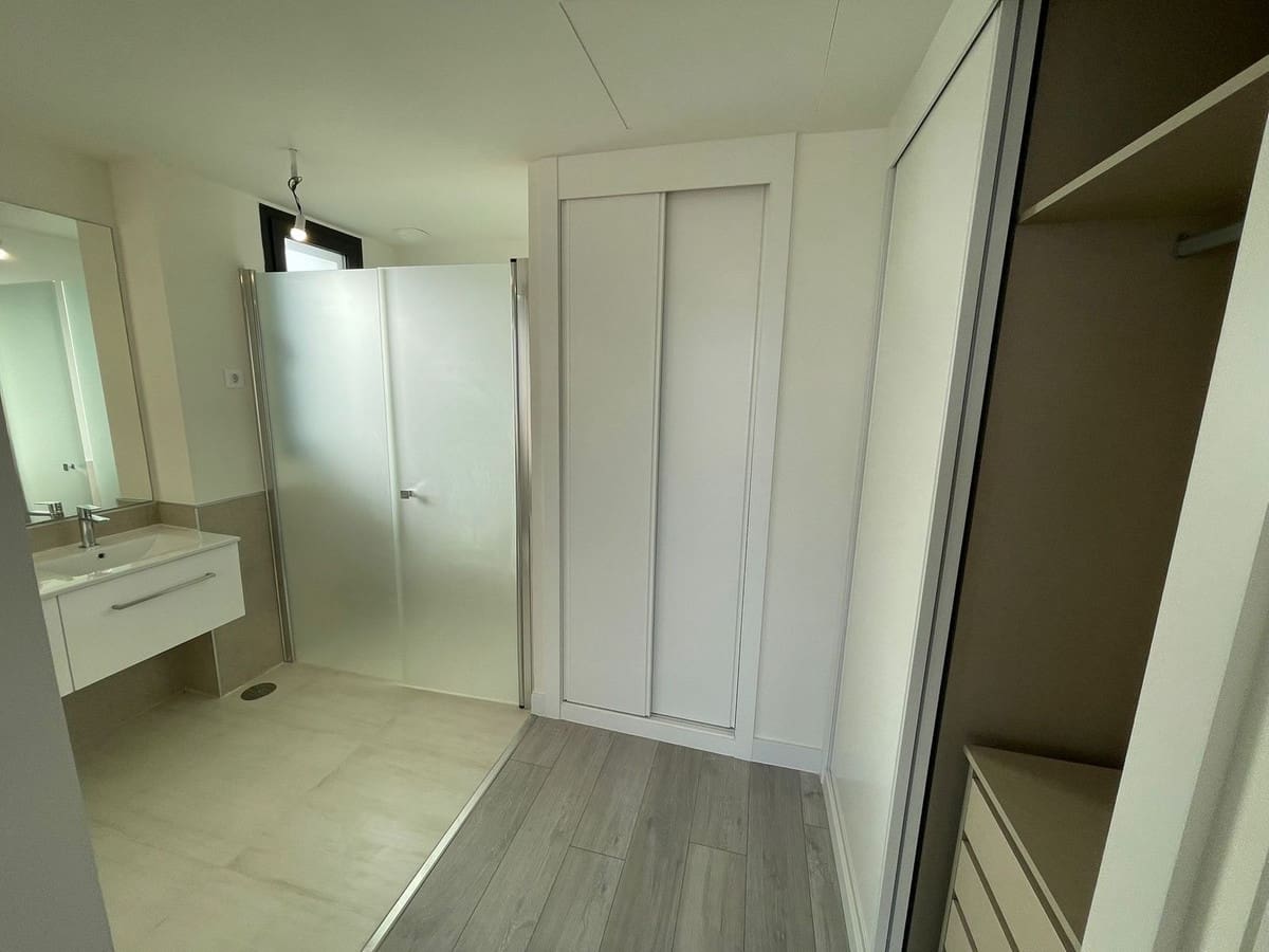 3 soverom Leilighet til salgs i Estepona med garasje - € 700 000 (Ref: 8151518)