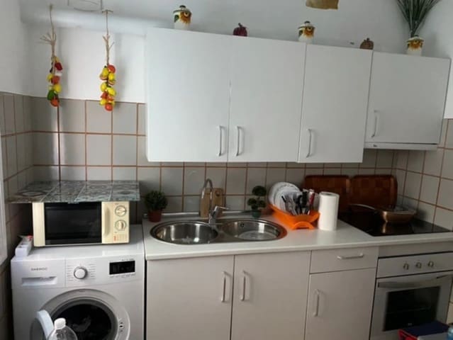 Apartamento de 2 habitaciones en Estepona en venta - 299.000 € (Ref: 8151519)