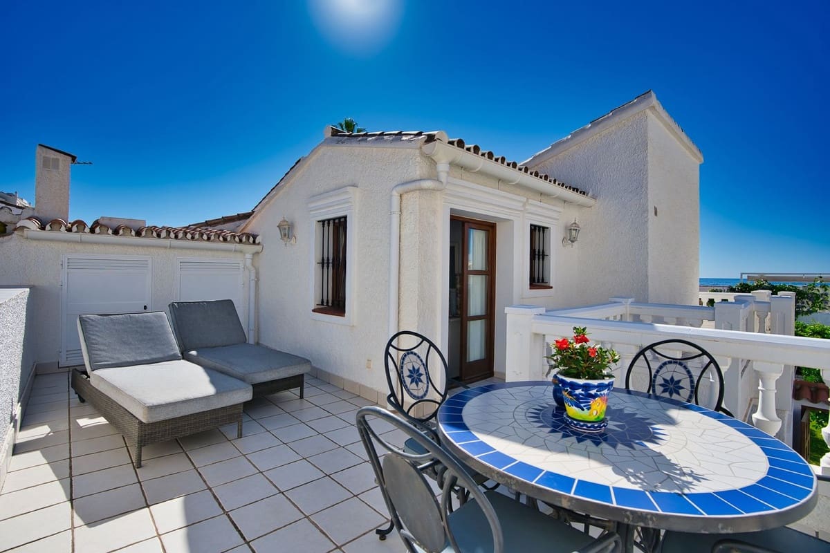 3 soveværelse Byhus til salg i New Golden Mile - € 575.000 (Ref: 8151524)