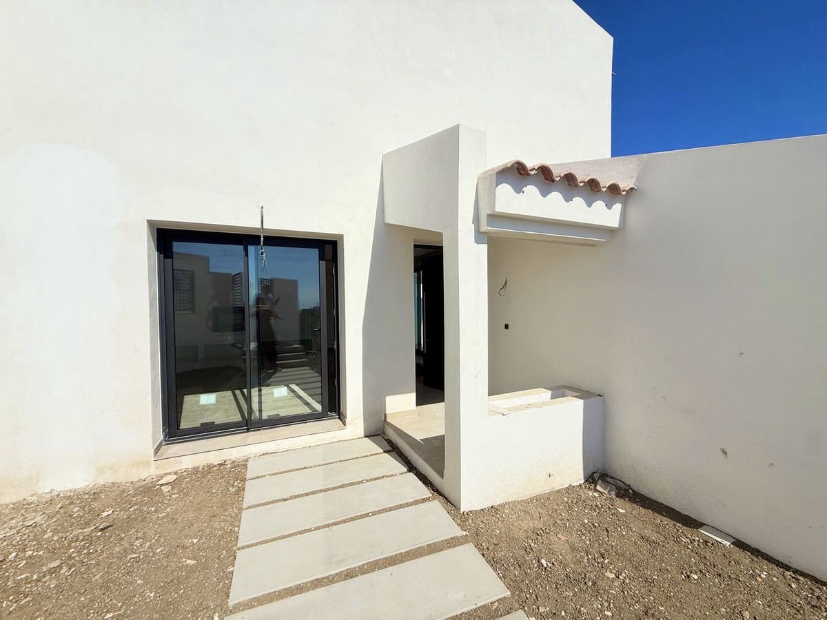2 quarto Casa em Banda para venda em Bahia Dorada com garagem - 610 000 € (Ref: 8151552)