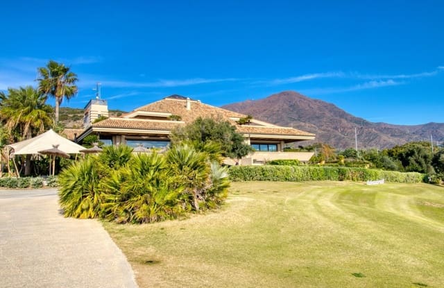 2 makuuhuone Huoneisto myytävänä paikassa Estepona - 249 000 € (Ref: 8151592)