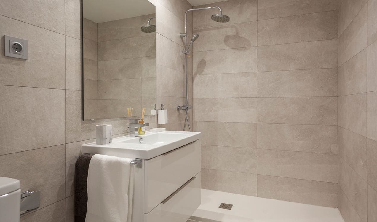 3 bedroom Apartment for sale in Benalmadena with pool - € 275,600 (Ref: 8153850)