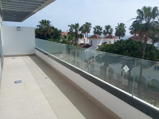 Apartamento de 3 habitaciones en Mijas pueblo, Mijas en venta con piscina - 533.900 € (Ref: 8153883)