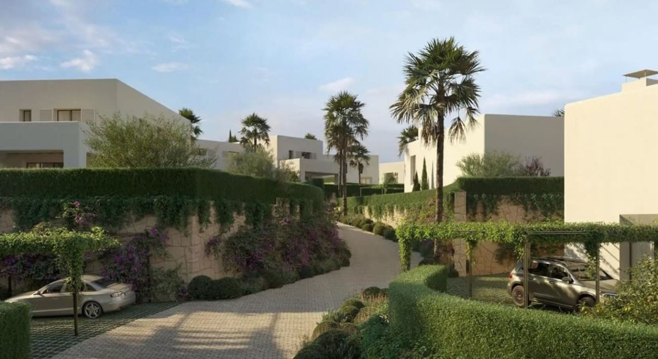 3 bedroom Apartment for sale in Sotogrande with pool - € 850,000 (Ref: 8155607)