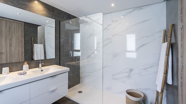 3 soveværelse Lejlighed til salg i Sotogrande, San Roque med swimmingpool - € 640.000 (Ref: 8155611)