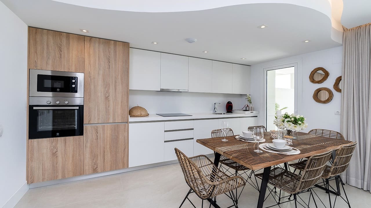 2 bedroom Apartment for sale in Sotogrande with pool - € 360,000 (Ref: 8155612)