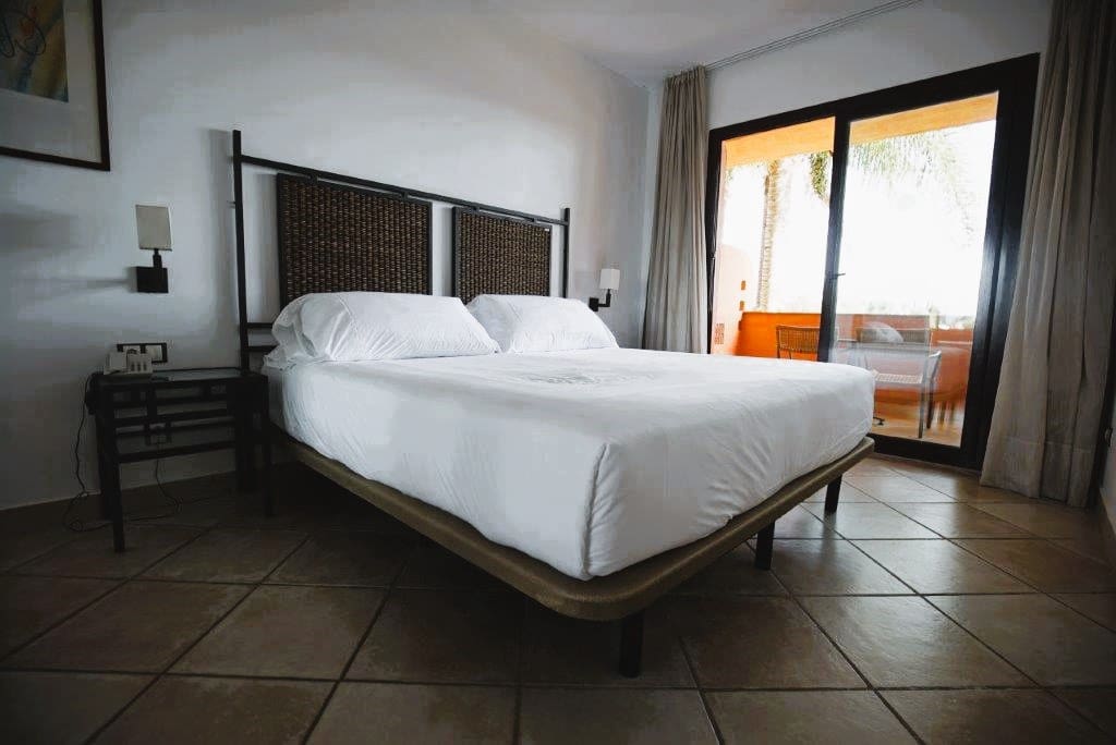 1 quarto Apartamento para venda em Benahavis com piscina - 119 500 € (Ref: 8159196)