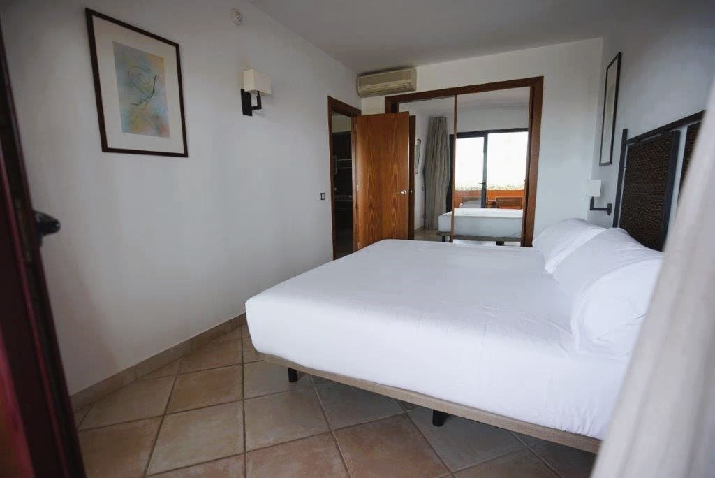 1 quarto Apartamento para venda em Benahavis com piscina - 119 500 € (Ref: 8159196)