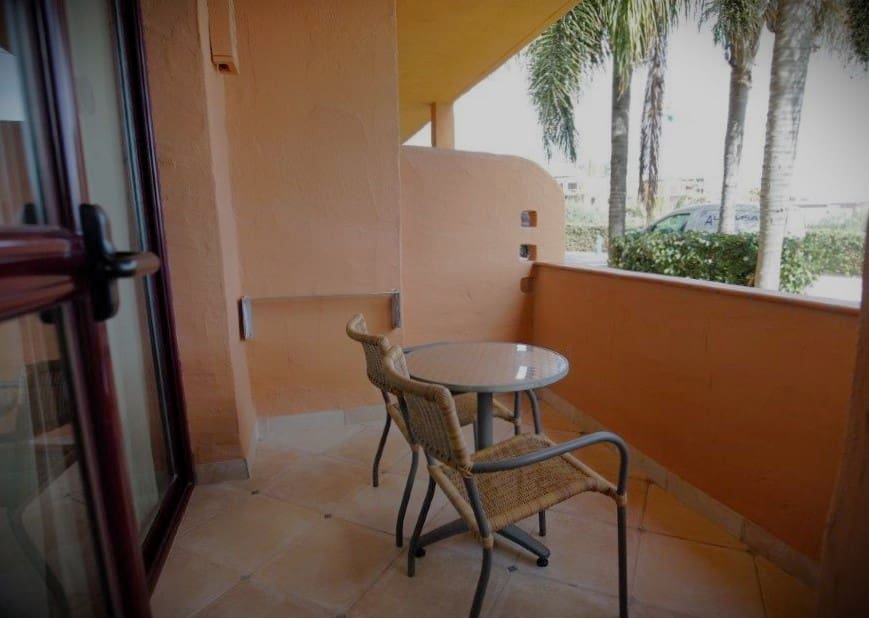 1 quarto Apartamento para venda em Benahavis com piscina - 119 500 € (Ref: 8159196)