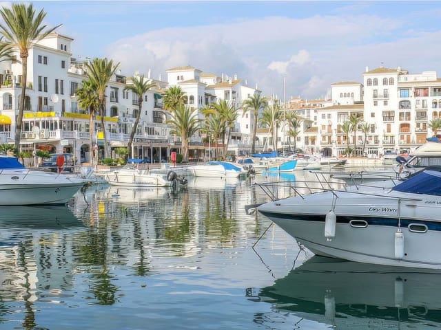 2 soveværelse Lejlighed til salg i Manilva Pueblo, Manilva med swimmingpool - € 170.000 (Ref: 8159197)