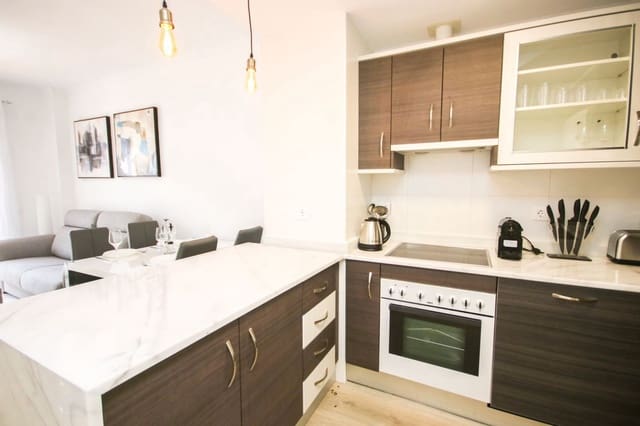 2 soveværelse Lejlighed til salg i Manilva Pueblo, Manilva med swimmingpool - € 170.000 (Ref: 8159197)