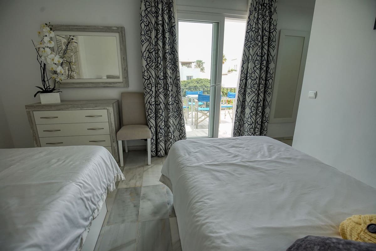 2 quarto Apartamento para venda em Estepona - 925 000 € (Ref: 8167820)