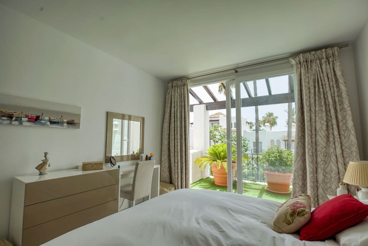 2 quarto Apartamento para venda em Estepona - 925 000 € (Ref: 8167820)