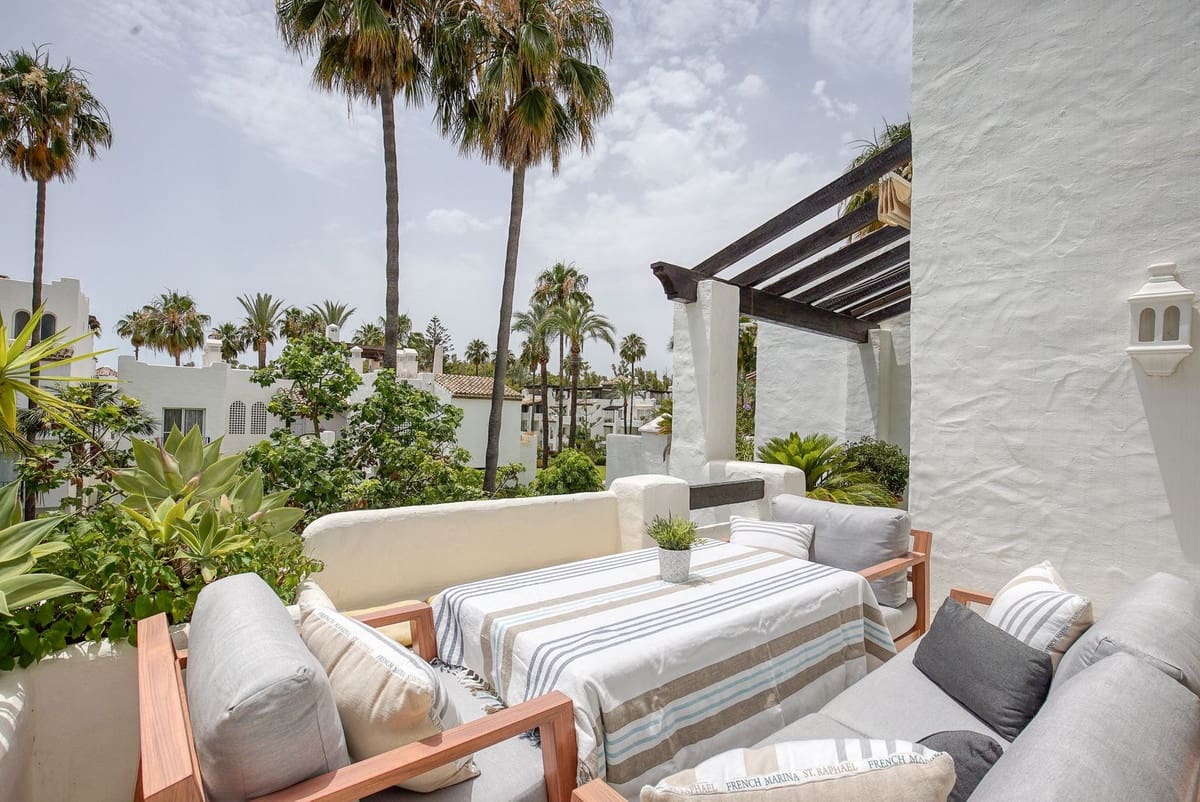 2 quarto Apartamento para venda em Estepona - 925 000 € (Ref: 8167820)