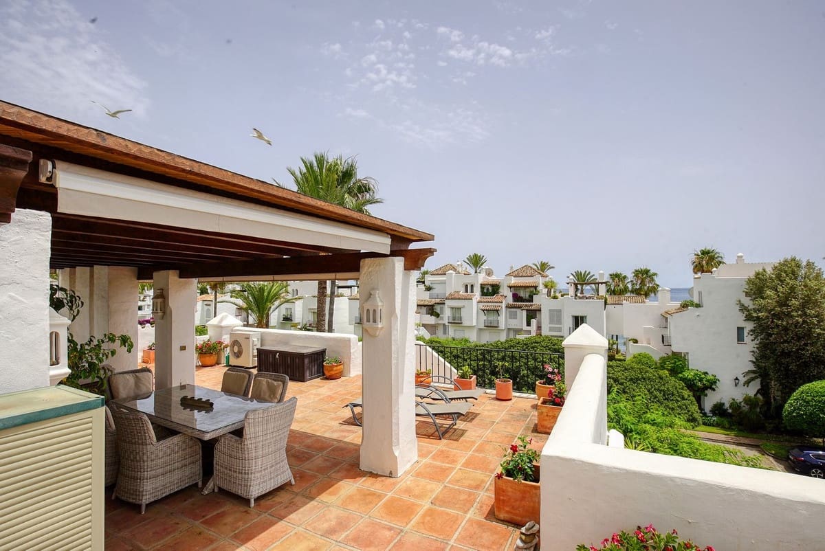 2 quarto Apartamento para venda em Estepona - 925 000 € (Ref: 8167820)