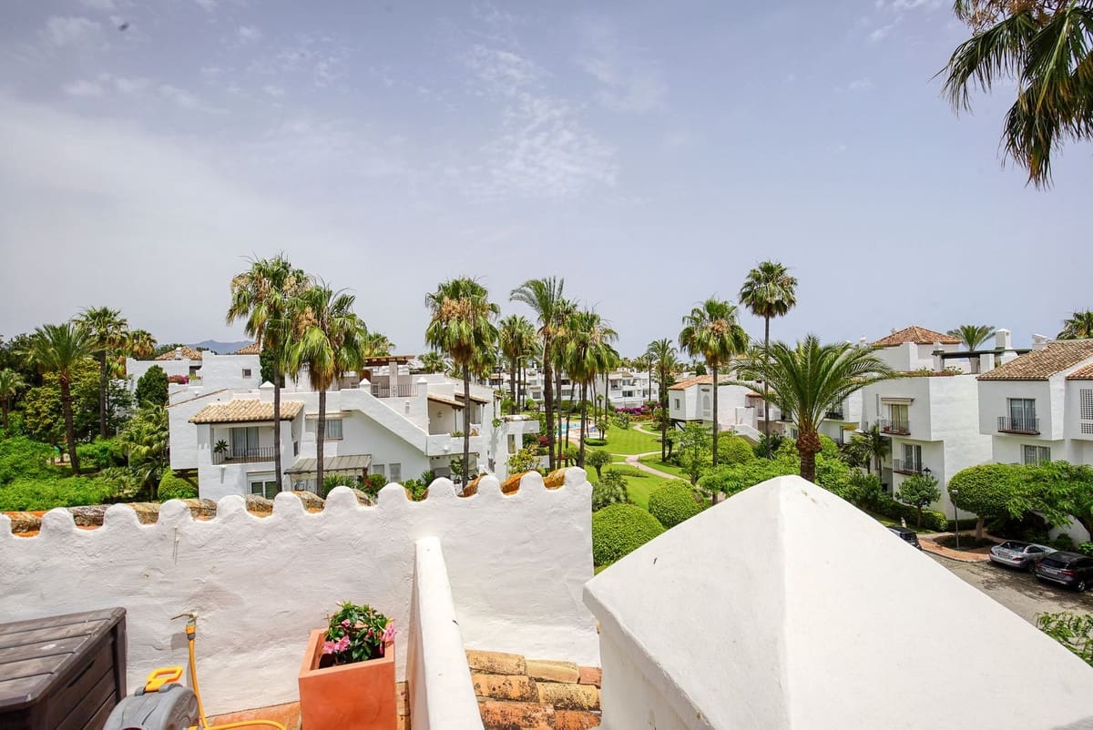 2 quarto Apartamento para venda em Estepona - 925 000 € (Ref: 8167820)