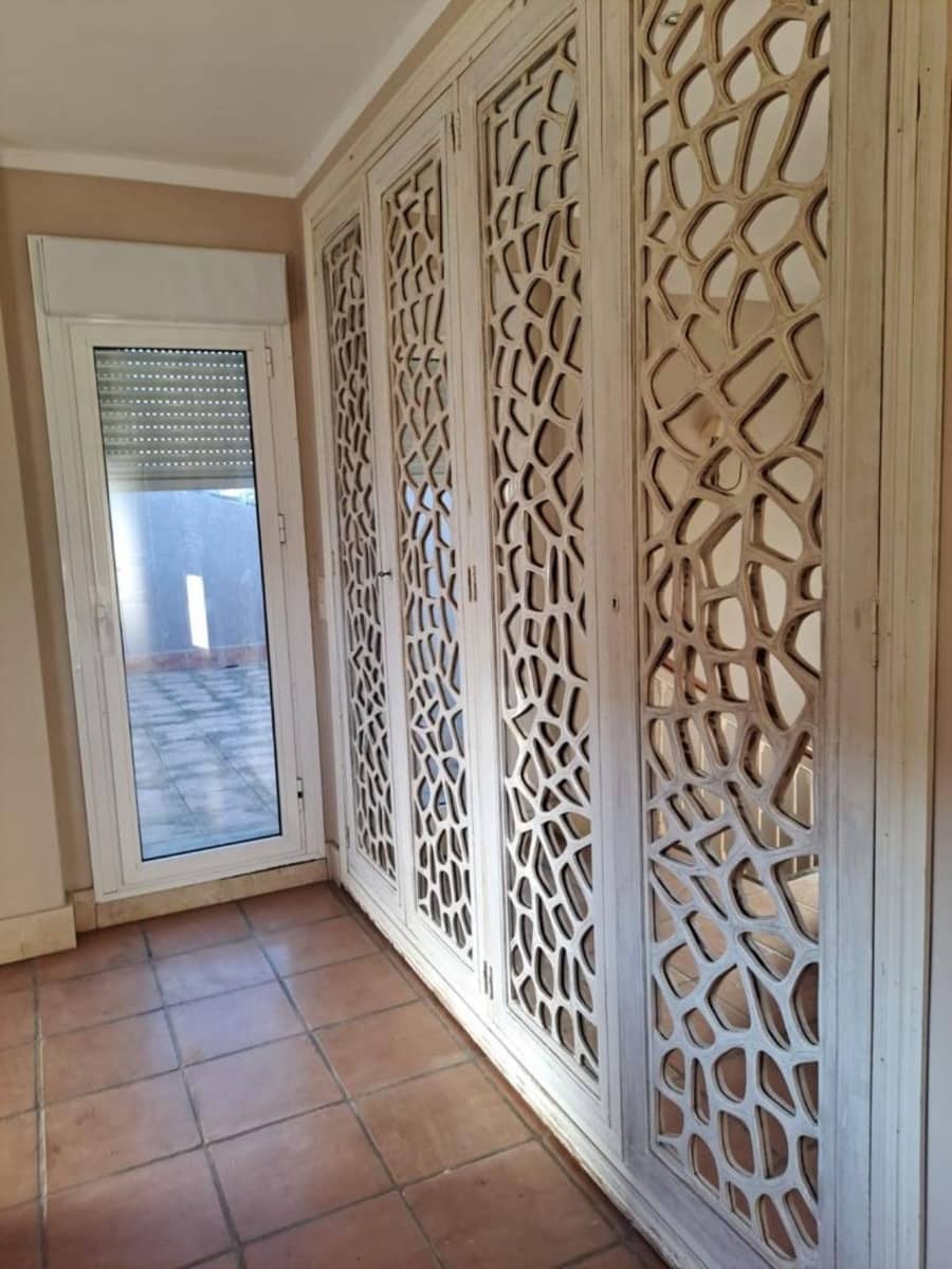 6 soverom Villa til salgs i Manilva med garasje - € 865 000 (Ref: 8210257)