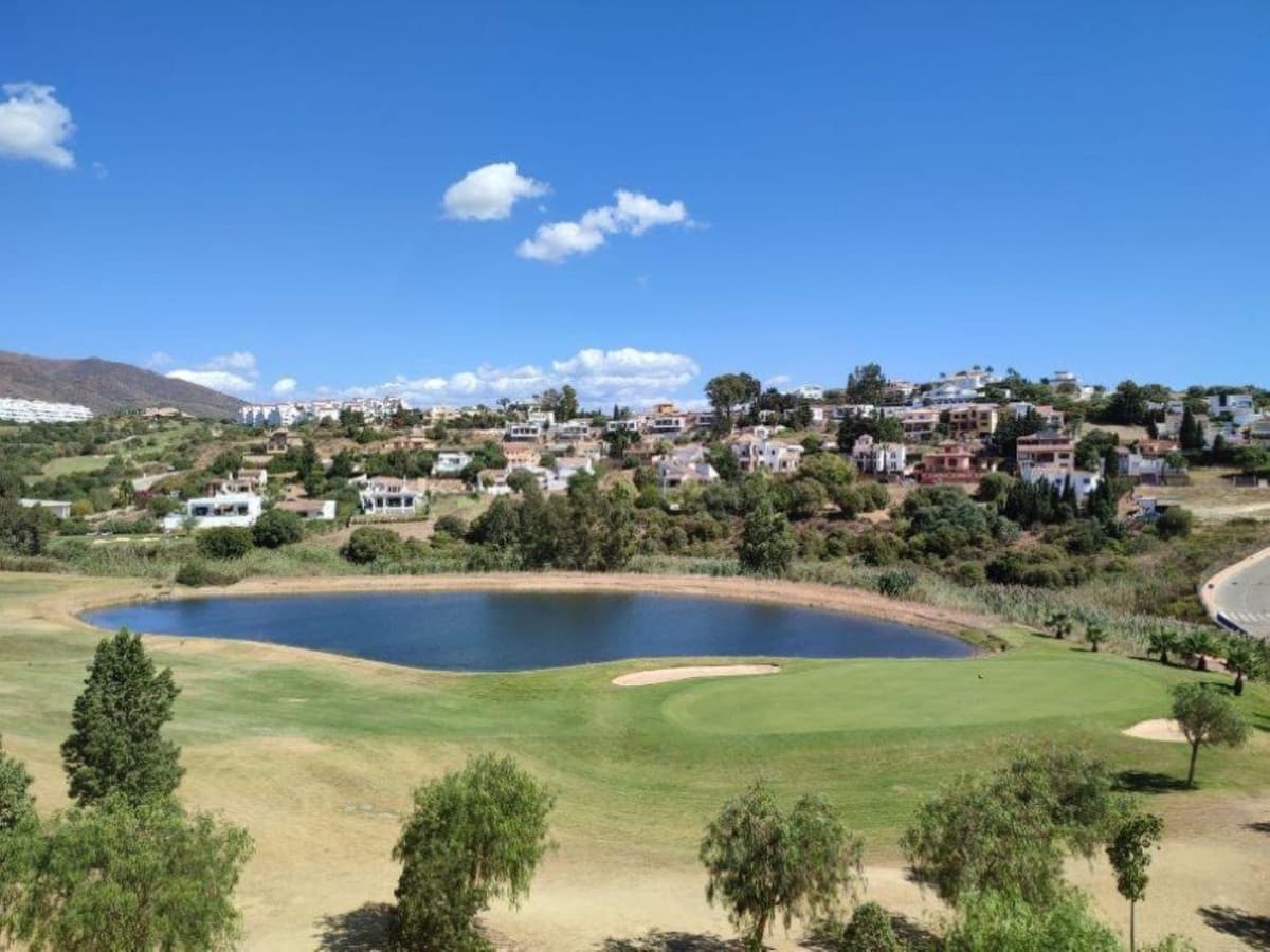 2 sypialnia Apartament na sprzedaż w Estepona z garażem - 312 000 € (Ref: 8210277)