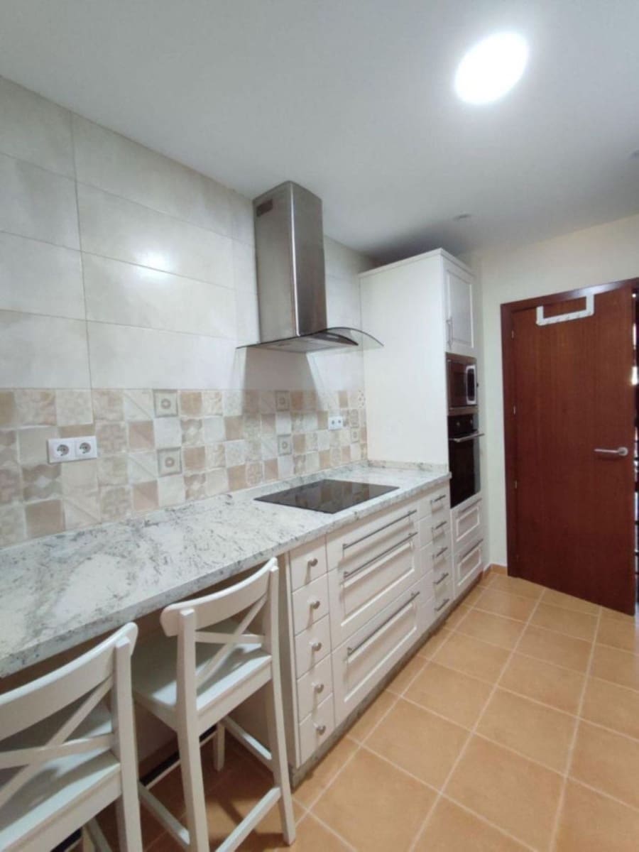 2 sypialnia Apartament na sprzedaż w Estepona z garażem - 312 000 € (Ref: 8210277)