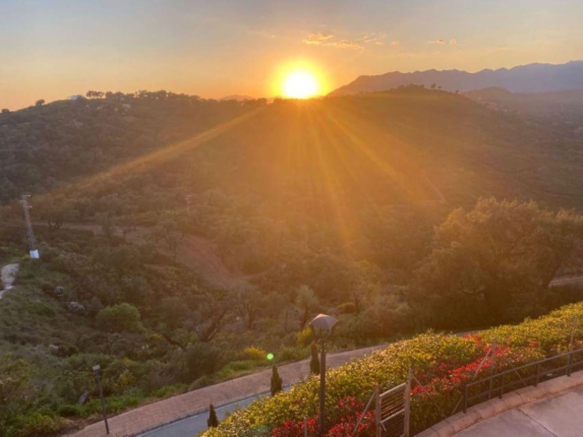 2 sypialnia Apartament na sprzedaż w Estepona z garażem - 312 000 € (Ref: 8210277)