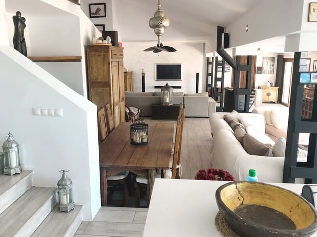3 soverom Villa til salgs i Mijas pueblo, Mijas - € 950 000 (Ref: 8216938)