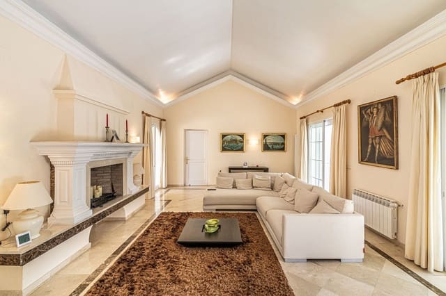 Chalet de 5 habitaciones en Sierra Blanca, Marbella en venta - 3.350.000 € (Ref: 8216944)